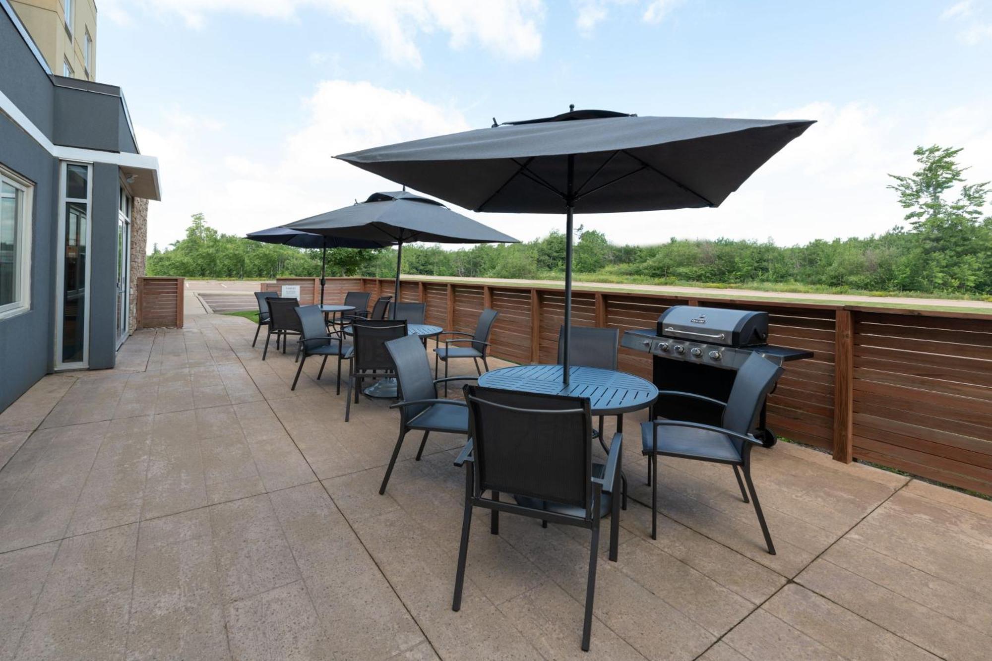 Fairfield Inn & Suites By Marriott Moncton Exterior foto