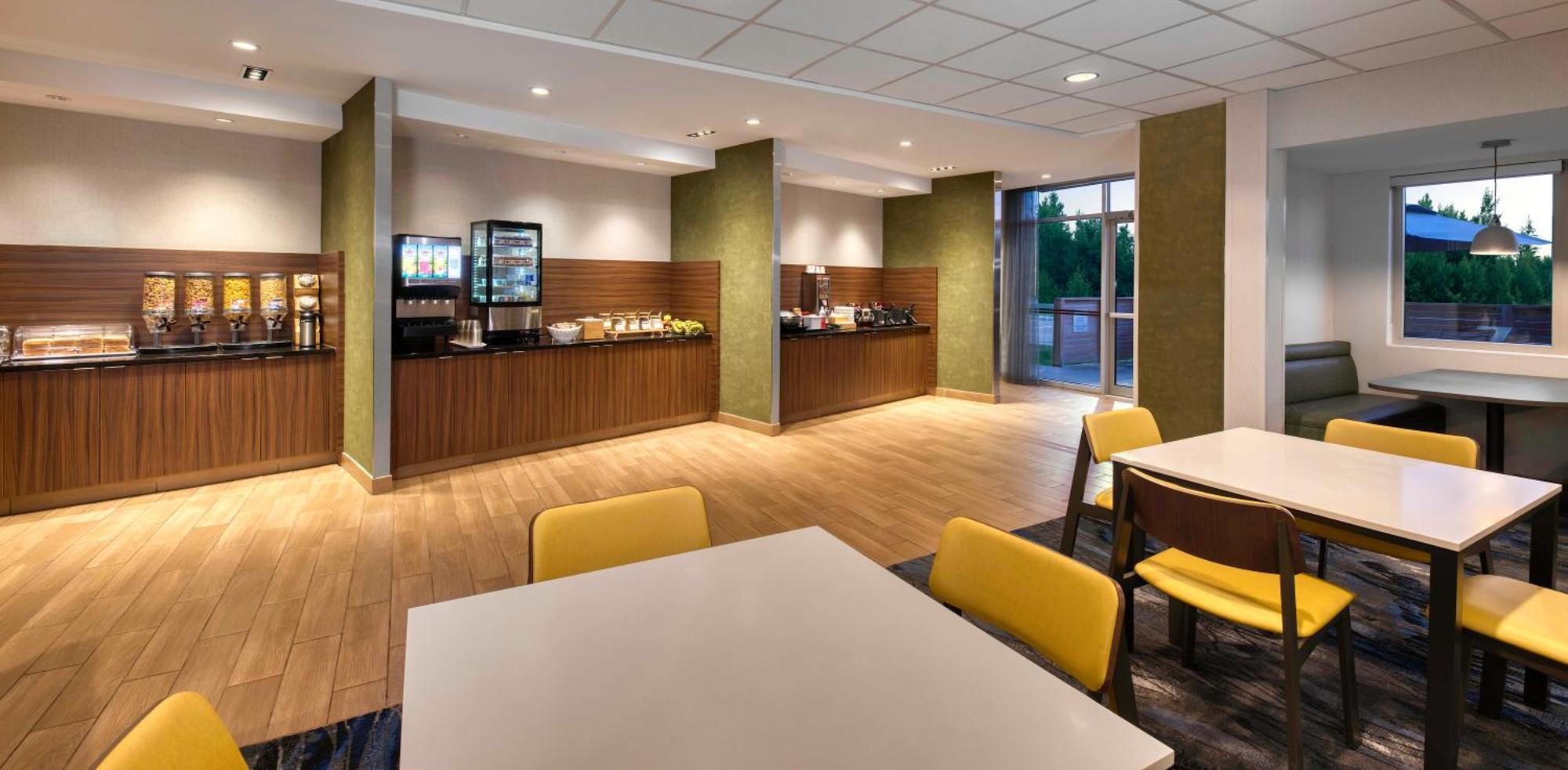 Fairfield Inn & Suites By Marriott Moncton Exterior foto