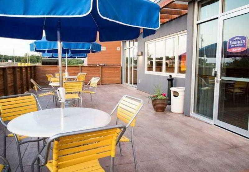 Fairfield Inn & Suites By Marriott Moncton Exterior foto